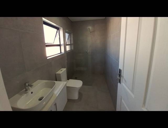 3 BEDROOM HOUSE FOR SALE IN BRITANNIA BEACH ESTATE